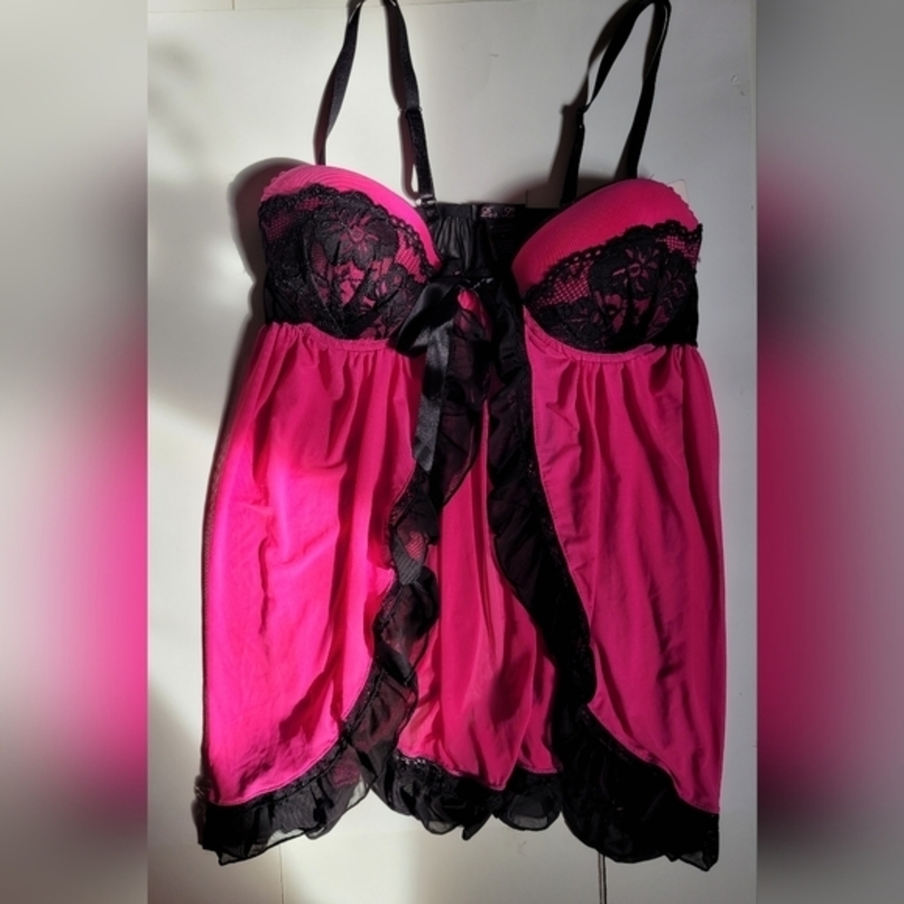 Elegant Pink and Black Lace Chemise